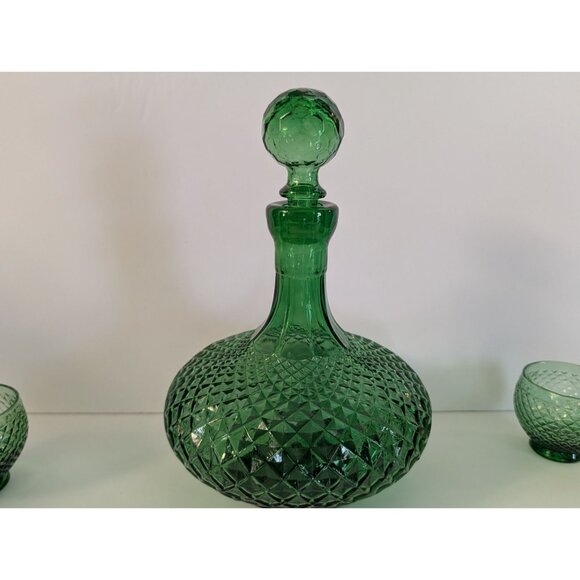 MCM Green Italian Diamond-Cut Glass Decanter With Stopper & 5 Glasses Vintage - Picture 2 of 9